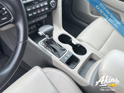 Used 2019 Kia Sportage EX FWD image 16