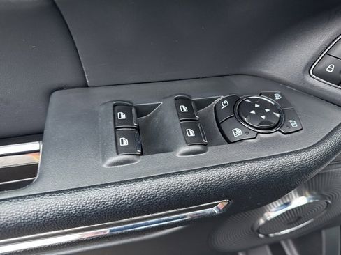 Used 2024 Ford Expedition XLT image 31