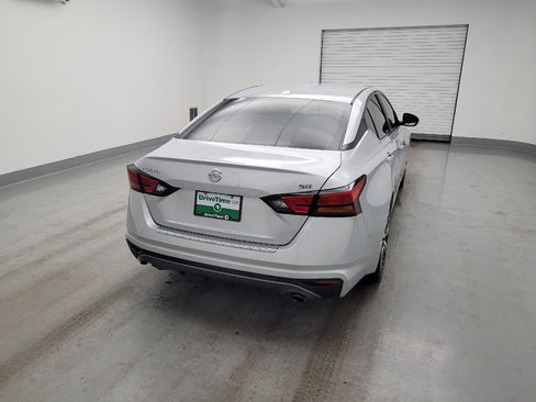 Used 2019 Nissan Altima 2.5 SR FWD image 7