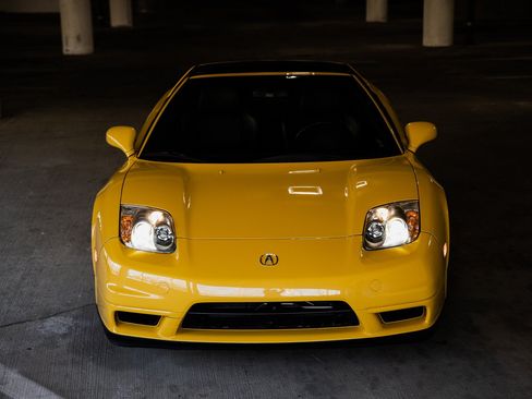 Used 2002 Acura NSX T RWD image 4