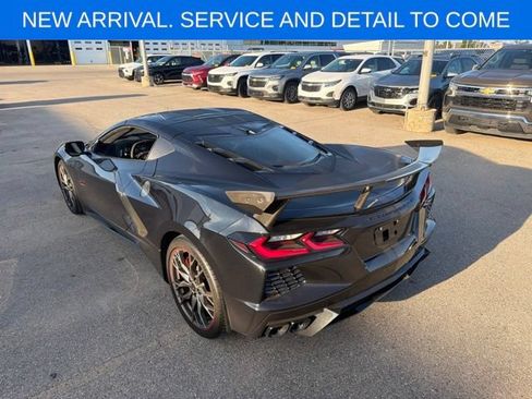 Used 2023 Chevrolet Corvette Stingray Premium Cpe w/ Z51 Performance Package RWD image 10