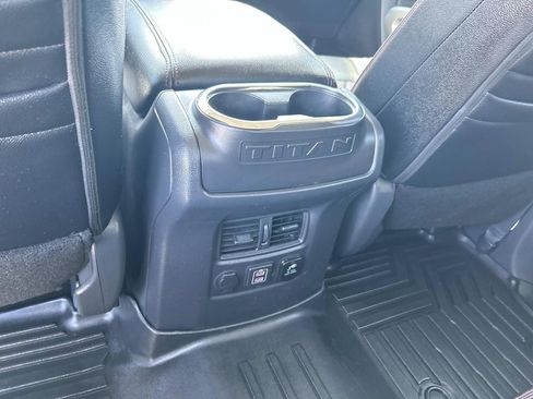 Used 2021 Nissan Titan SV w/ SV Convenience Package AWD/4WD image 22