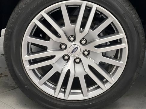 Used 2024 Ford Expedition Limited image 79