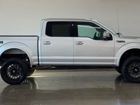 Used 2017 Ford F150 Lariat image 8