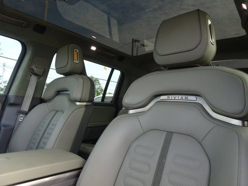 Used 2023 Rivian R1S Adventure AWD/4WD image 10