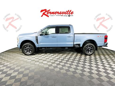 Used 2023 Ford F250 Lariat w/ Sport Appearance Package image 4