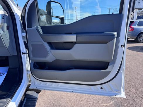 Used 2023 Ford F250 XLT w/ F-250 >10K GVWR Package image 17