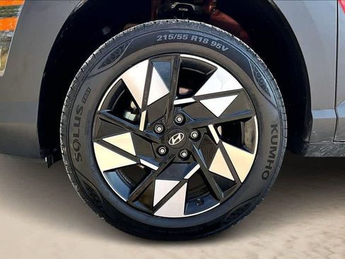 Used 2025 Hyundai Kona SEL AWD/4WD image 7