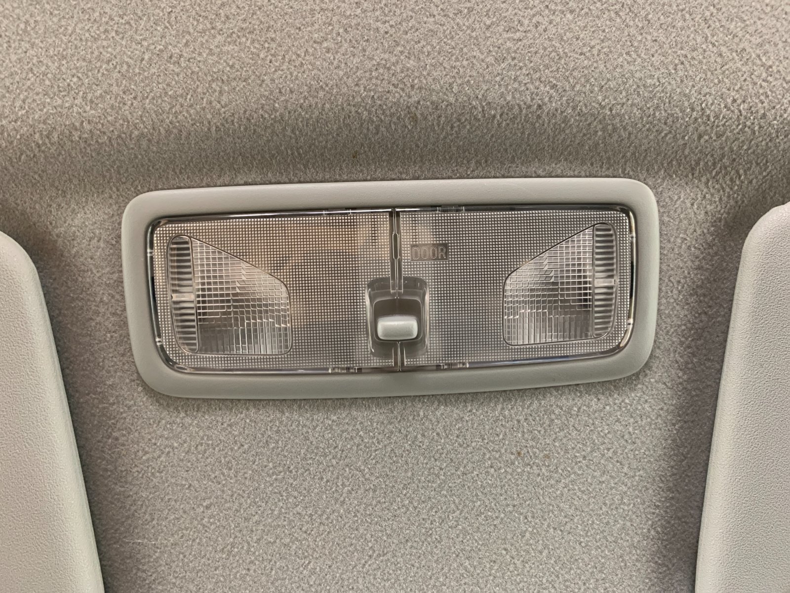 Used 2012 Mitsubishi i SE RWD image 24