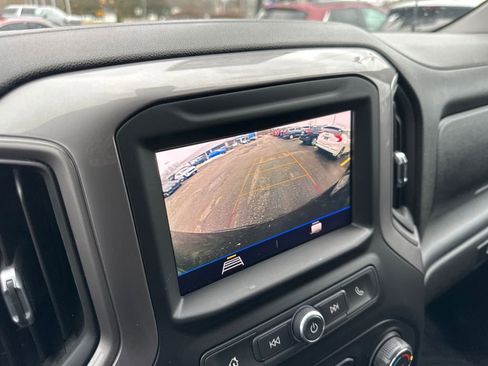 Used 2021 Chevrolet Silverado 1500 Custom image 9