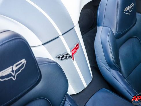 Used 2013 Chevrolet Corvette Grand Sport w/ 4LT Preferred Equipment Group RWD image 23