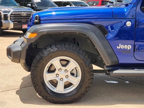 Used 2020 Jeep Wrangler Unlimited Sport S AWD/4WD image 5