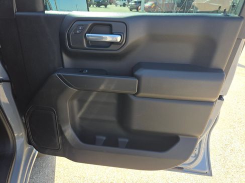 Used 2025 Chevrolet Silverado 1500 Custom AWD/4WD image 30
