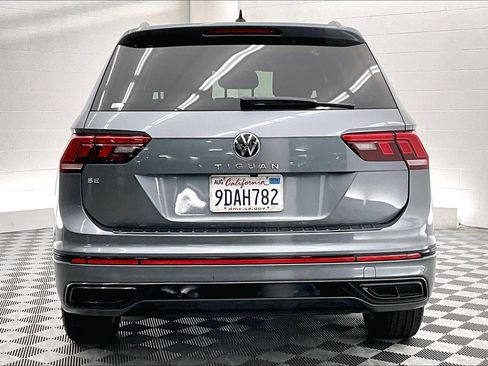 Used 2022 Volkswagen Tiguan SE R-Line FWD image 3
