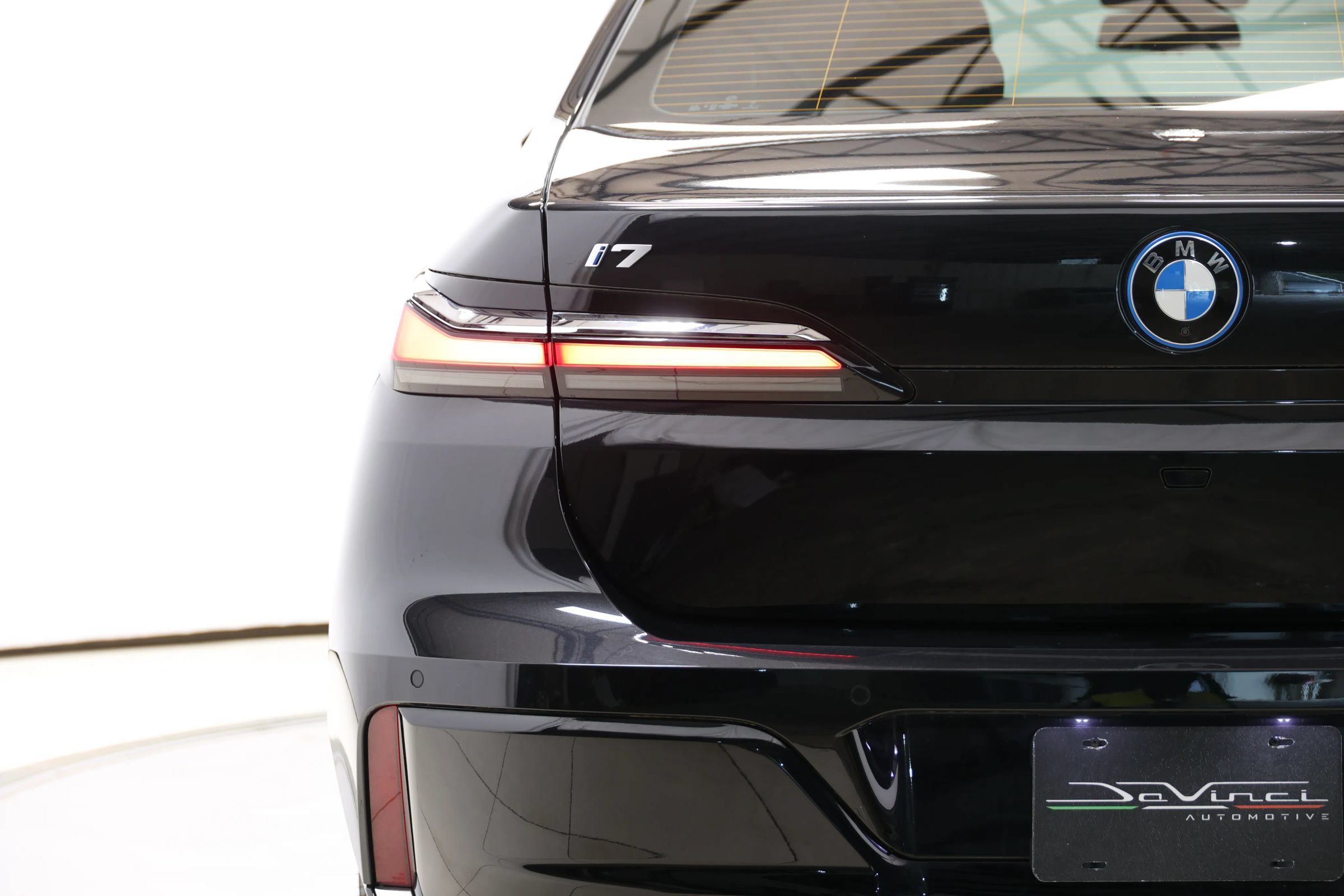 Used 2023 BMW i7 xDrive60 w/ Executive Package 2 AWD/4WD image 67