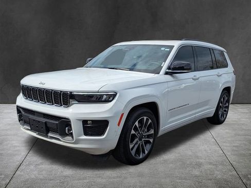 Used 2025 Jeep Grand Cherokee L Overland w/ Luxury Tech Group IV image 8