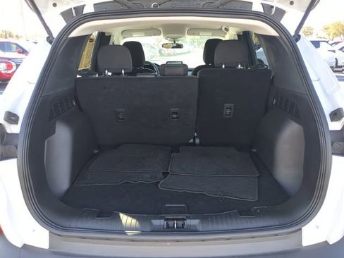 Used 2025 Ford Escape Active AWD/4WD image 12