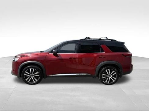 Used 2023 Nissan Pathfinder Platinum AWD/4WD image 12