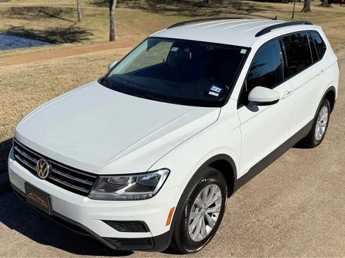 Used 2020 Volkswagen Tiguan S image 6
