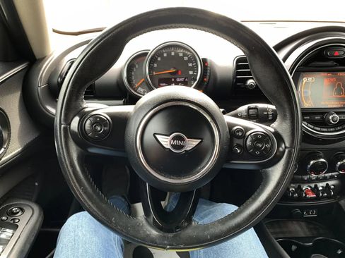Used 2017 MINI Cooper Clubman S image 12