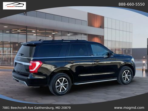 Used 2019 Ford Expedition XLT w/ Equipment Group 202A RWD image 13