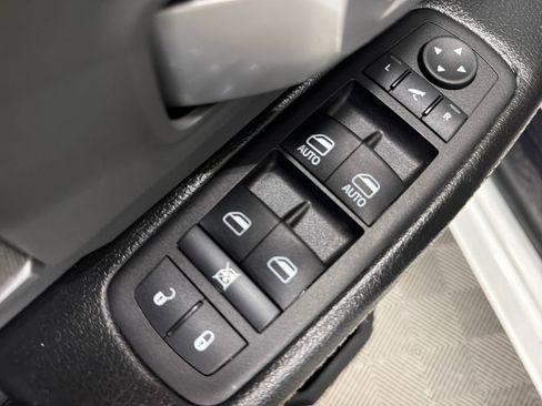 Used 2022 RAM 2500 Big Horn image 17