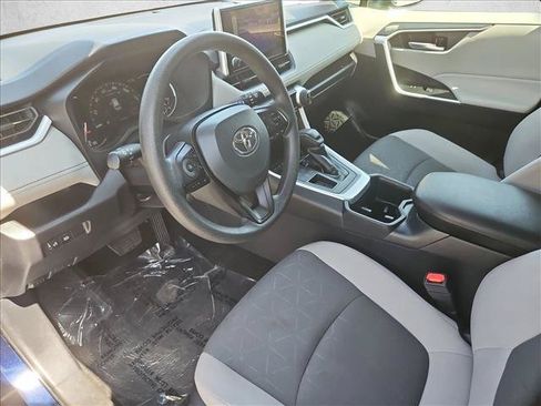 Used 2025 Toyota RAV4 XLE FWD image 12