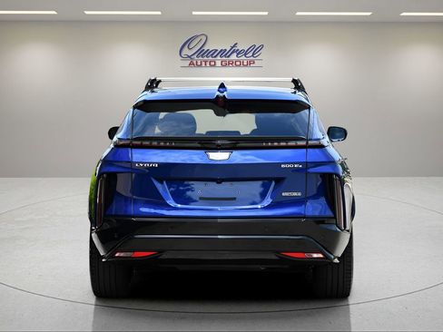 Used 2025 Cadillac Lyriq Sport AWD/4WD image 5