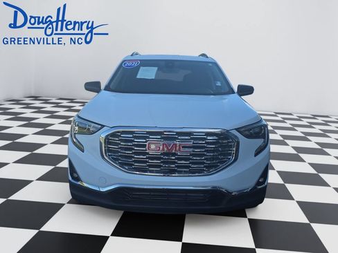 Used 2021 GMC Terrain SLE w/ Driver Convenience Package FWD image 8