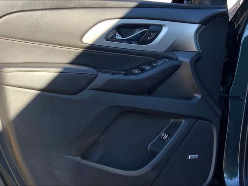 Used 2020 Chevrolet Traverse RS FWD image 20
