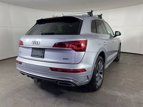 Used 2023 Audi Q5 2.0T Premium w/ Convenience Package image 7