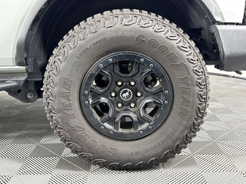 Used 2024 Ford Bronco Wildtrak image 46