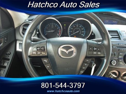 Used 2013 MAZDA MAZDA3 i Sport image 20