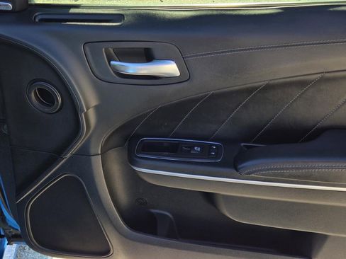 Used 2019 Dodge Charger Scat Pack w/ Dynamics Package image 9