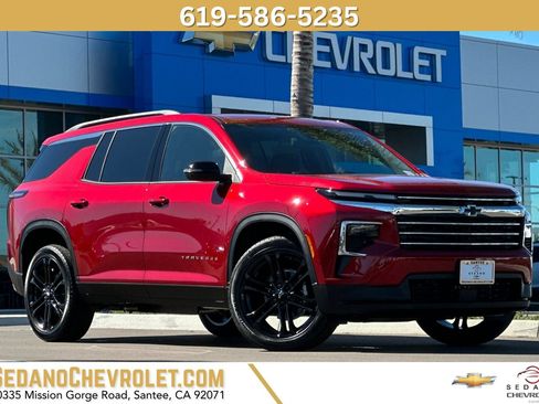 New 2026 Chevrolet Traverse LT image 1