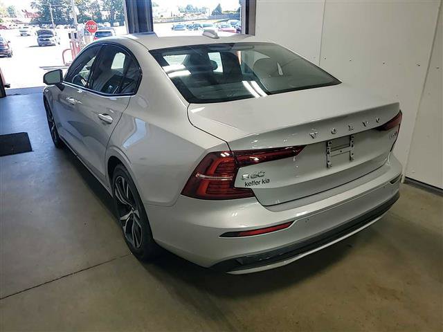 Used 2023 Volvo S60 B5 Core AWD/4WD image 12