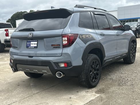 Used 2023 Honda Passport TrailSport image 6