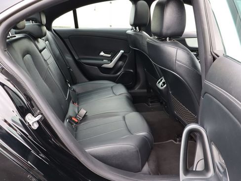 Used 2025 Mercedes-Benz CLA 250 4MATIC image 29