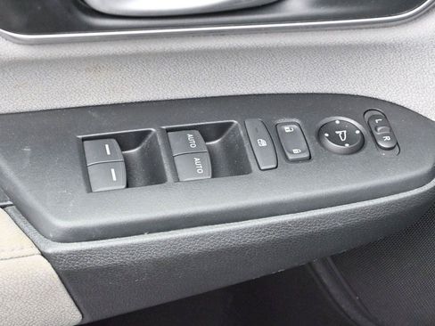 Used 2022 Honda CR-V EX image 11
