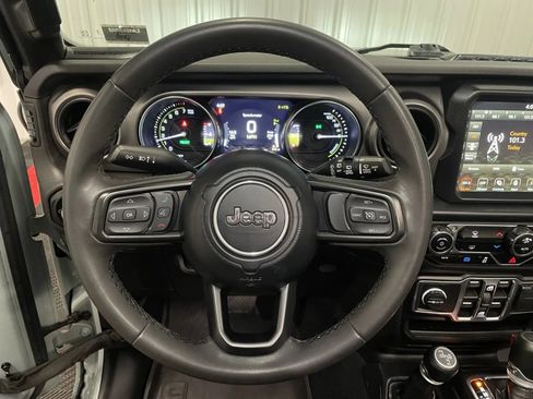Used 2023 Jeep Wrangler Unlimited w/ Sun & Screen Package AWD/4WD image 23