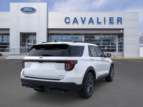Used 2026 Ford Explorer ST-Line w/ ST-Line Street Pack AWD/4WD image 8