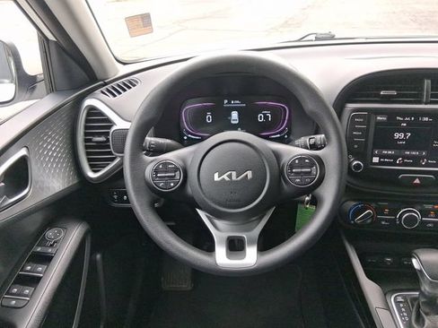 Used 2024 Kia Soul LX w/ Option Group 015 FWD image 18