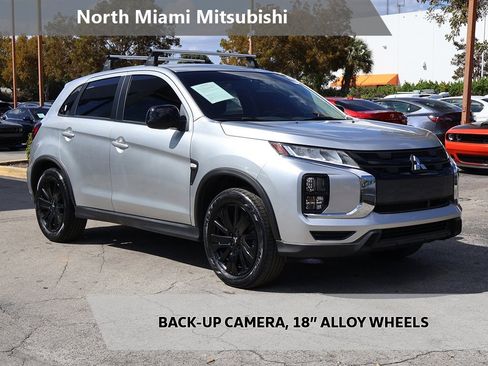 Used 2023 Mitsubishi Outlander Sport ES image 1