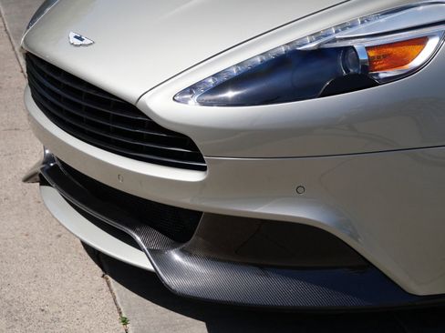 Used 2014 Aston Martin Vanquish Volante RWD image 22