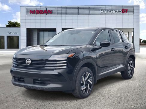 New 2026 Nissan Kicks SV w/ SV Premium Package image 3