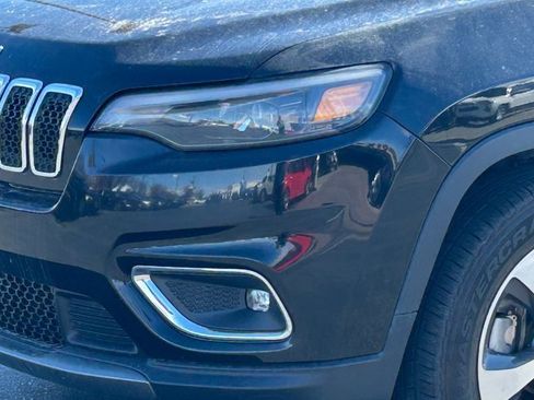 Used 2019 Jeep Cherokee Limited image 11