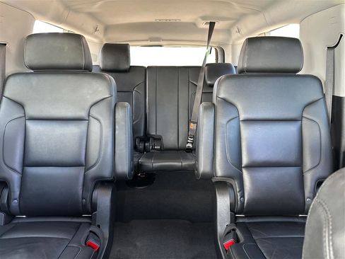 Used 2019 Chevrolet Suburban LT AWD/4WD image 14