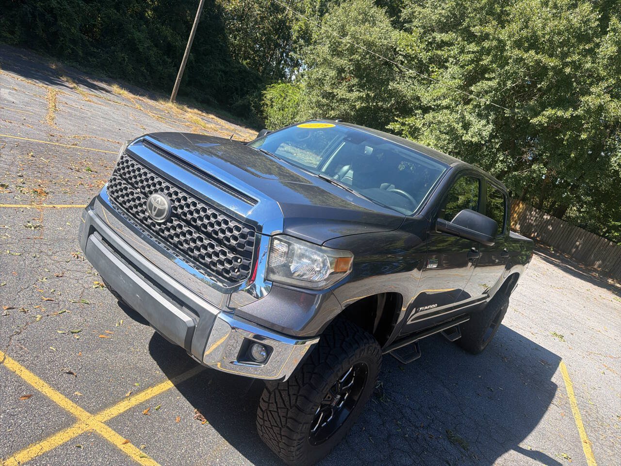 Used 2018 Toyota Tundra SR5 w/ SR5 Upgrade Package AWD/4WD image 12