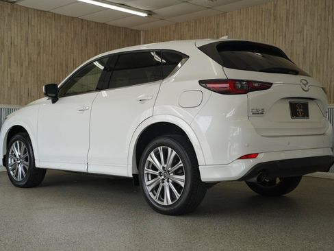Used 2023 MAZDA CX-5 Signature AWD/4WD image 7