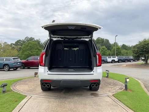 Used 2023 GMC Yukon Denali Ultimate AWD/4WD image 30